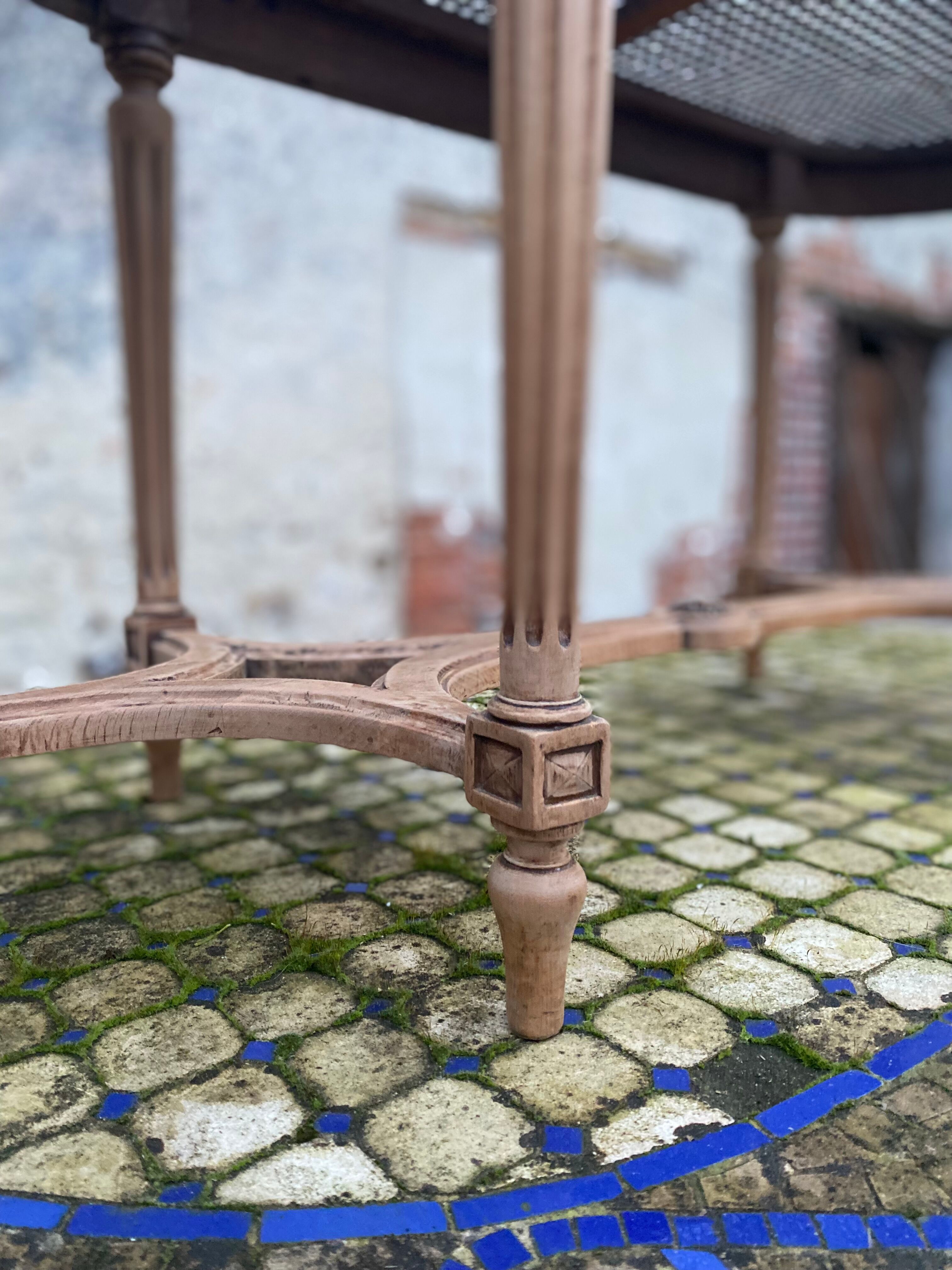 Old bench in Louis XVI style canning