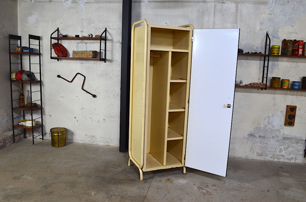 Locker room furniture industrialist peter vintage 1950