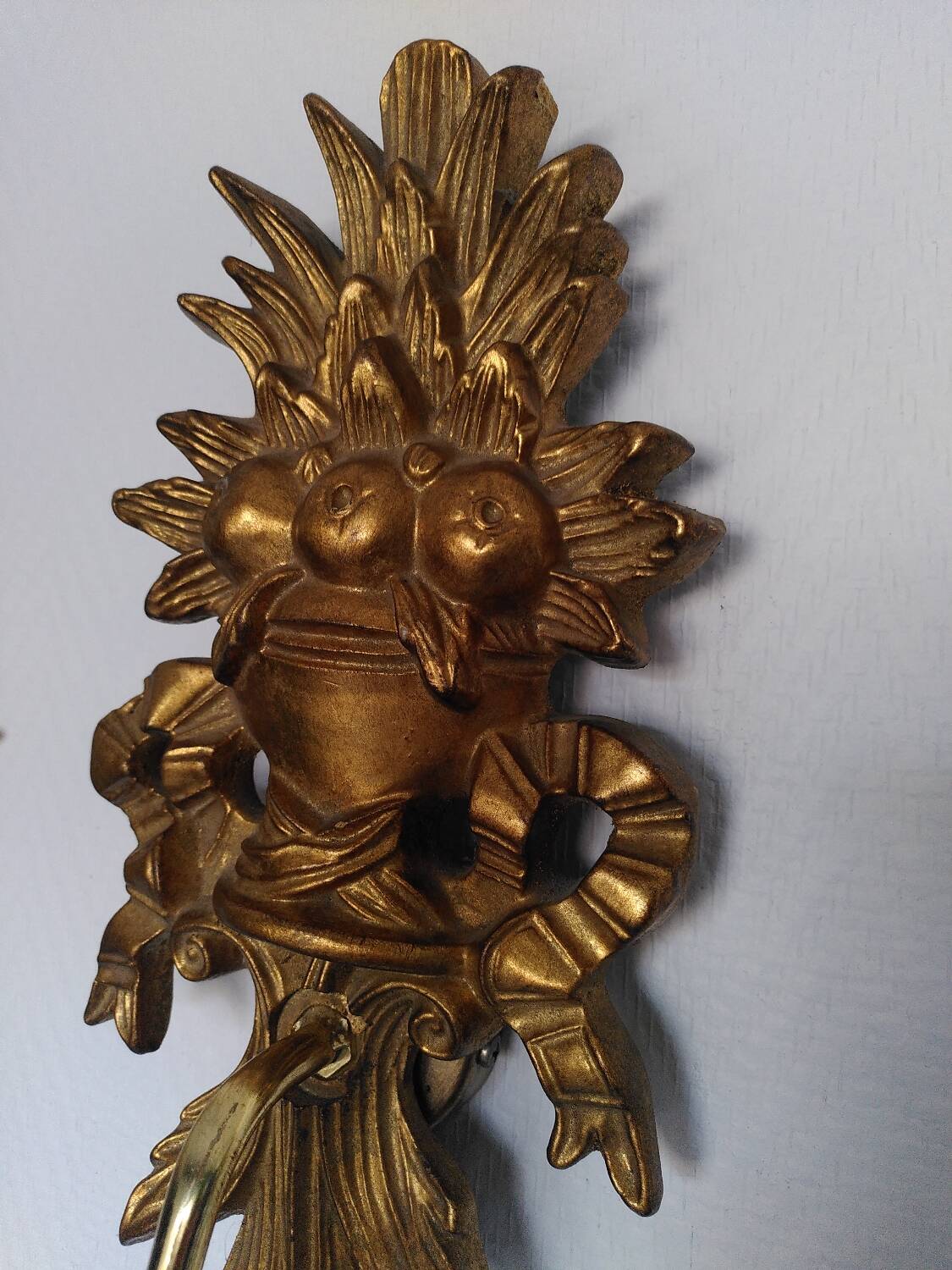 Paire d'appliques en bois doré sculpté, Italie