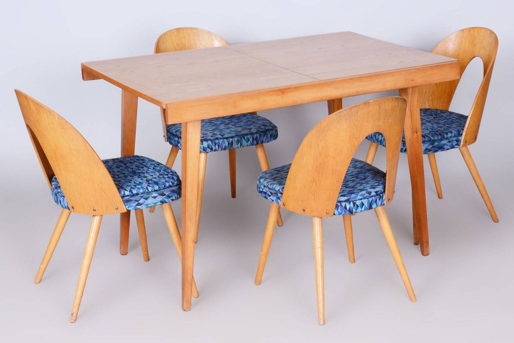 Mid-Century Czech Extendable Table in Beech and Ash attributed to Tatra Pravenec, 1950s