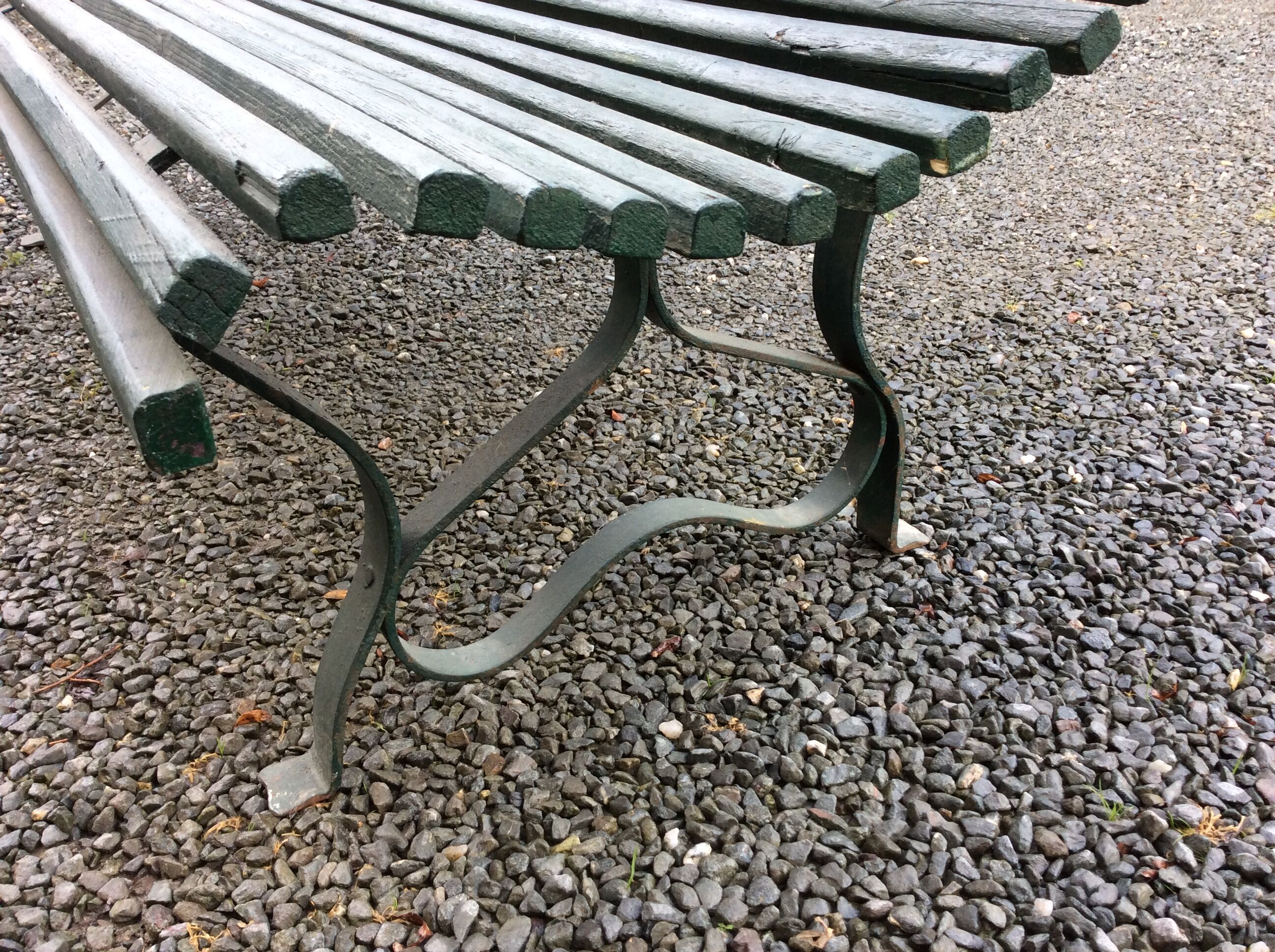 Green bench