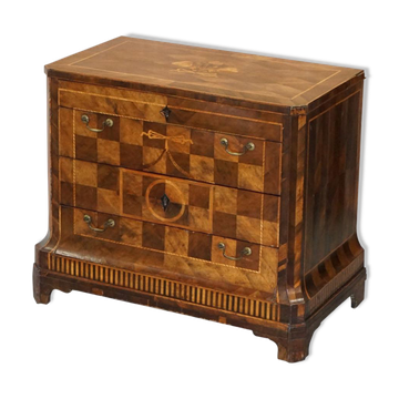 Commode parquetry marqueterie continentale circa 1780
