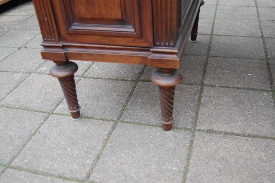 Napoleon III chest of drawers desk in walnut from the 19th century