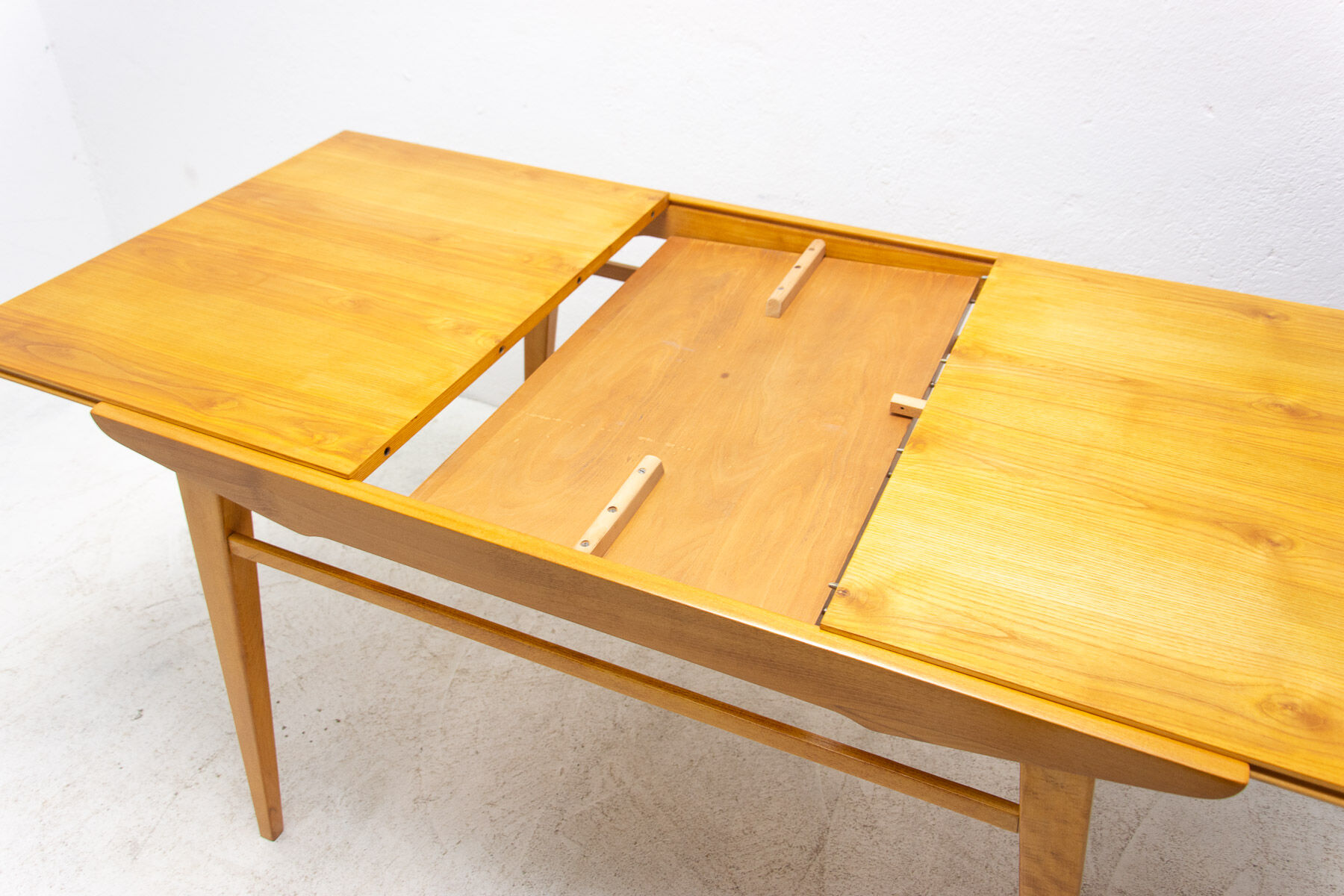 Table à manger pliante du milieu du siècle par Bohumil Landsman pour Jitona, années 1970