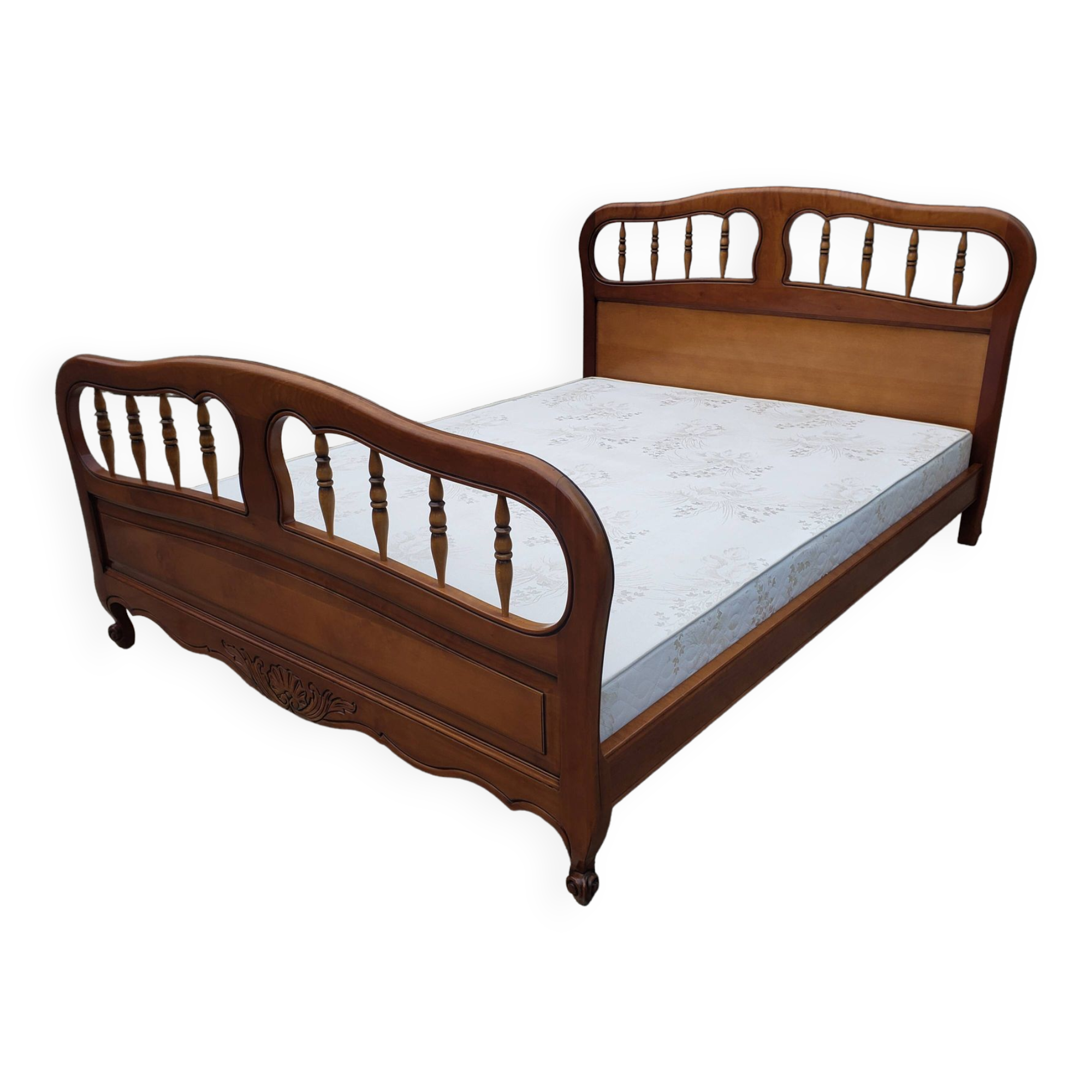 Louis XV style bed in cherry wood