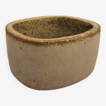 Ceramic bowl from Danish Palshus, in a beautiful beige/greyish matt glaze.