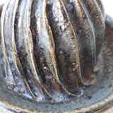 Stoneware lemon squeezer
