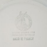 Lot of 6 mismatched hollow plates