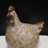 Poule en grès craquelé