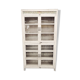 Meuble en bois blanc