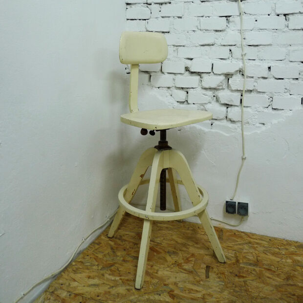 Der Federdreh high chair designed by A. Stoll 1930 s