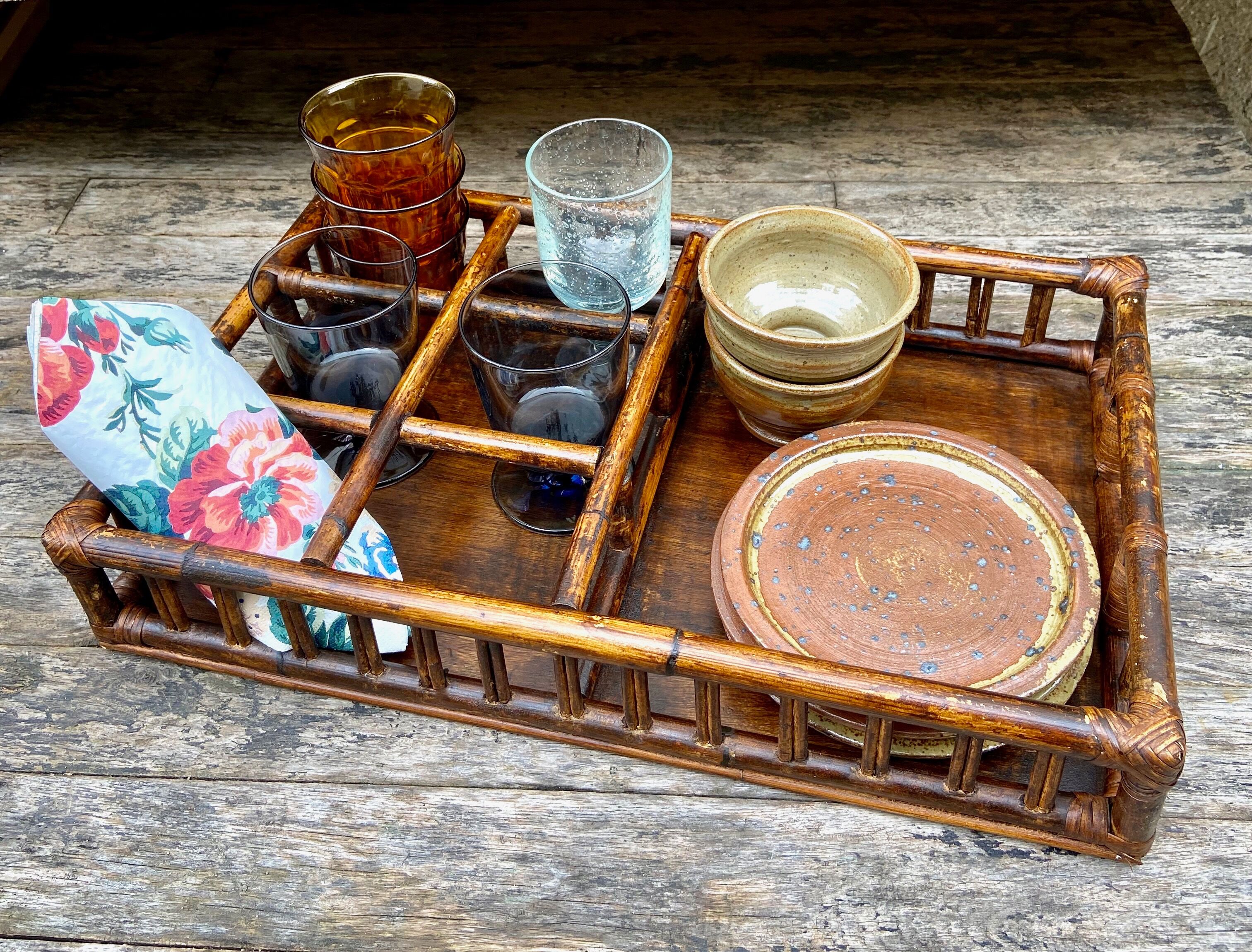 Serving tray in rattan and bamboo