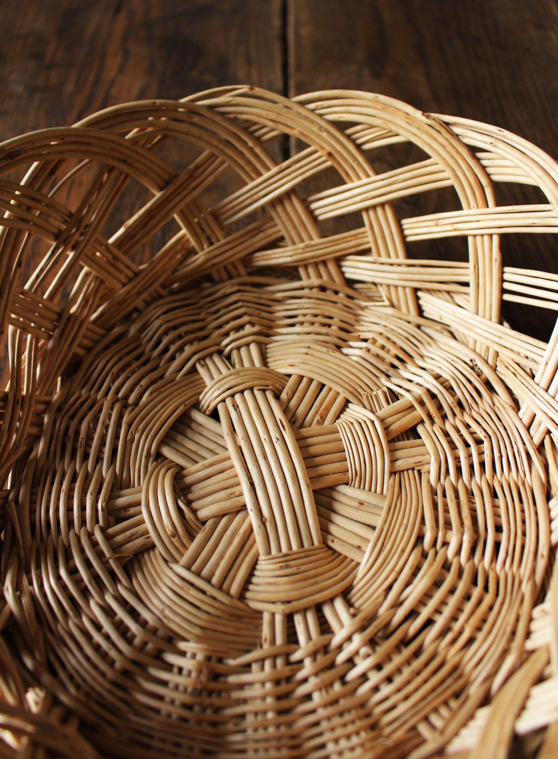 Basket basketry vintage round wicker openwork twists