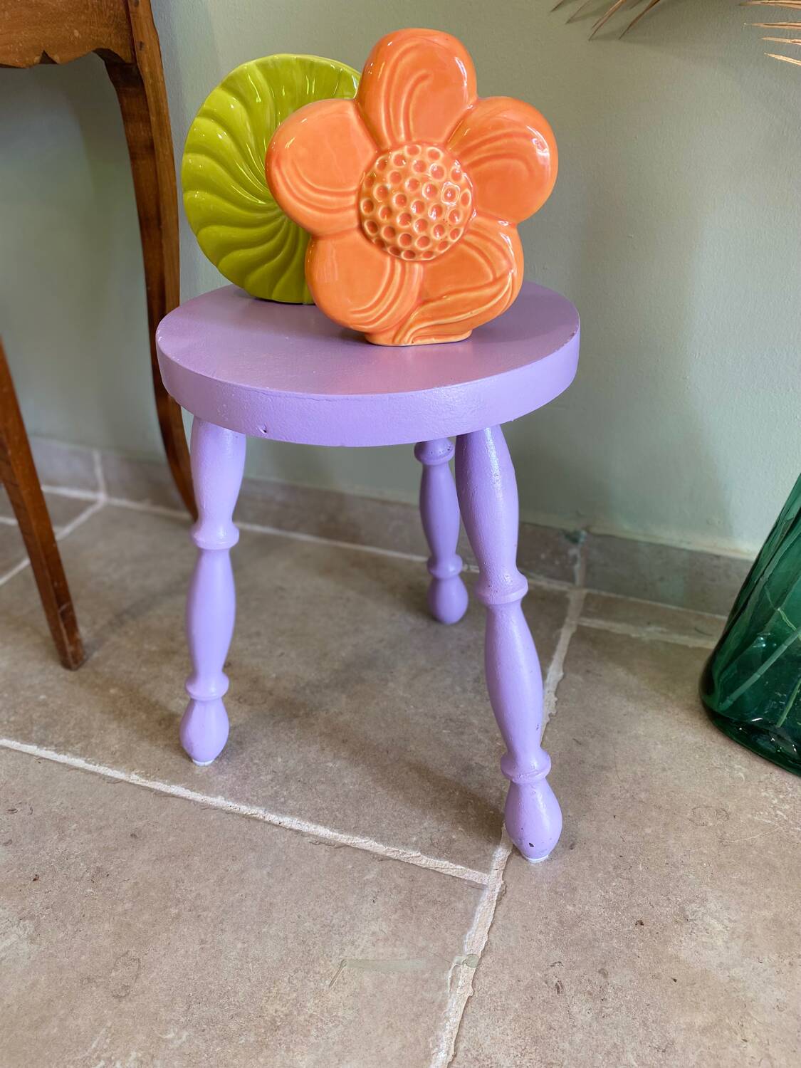 Lilac tripod stool