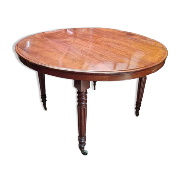 Table ronde en acajou - Début XXe siècle