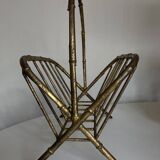 Porte revues 1960 faux bambou en fer battu doré travail italien