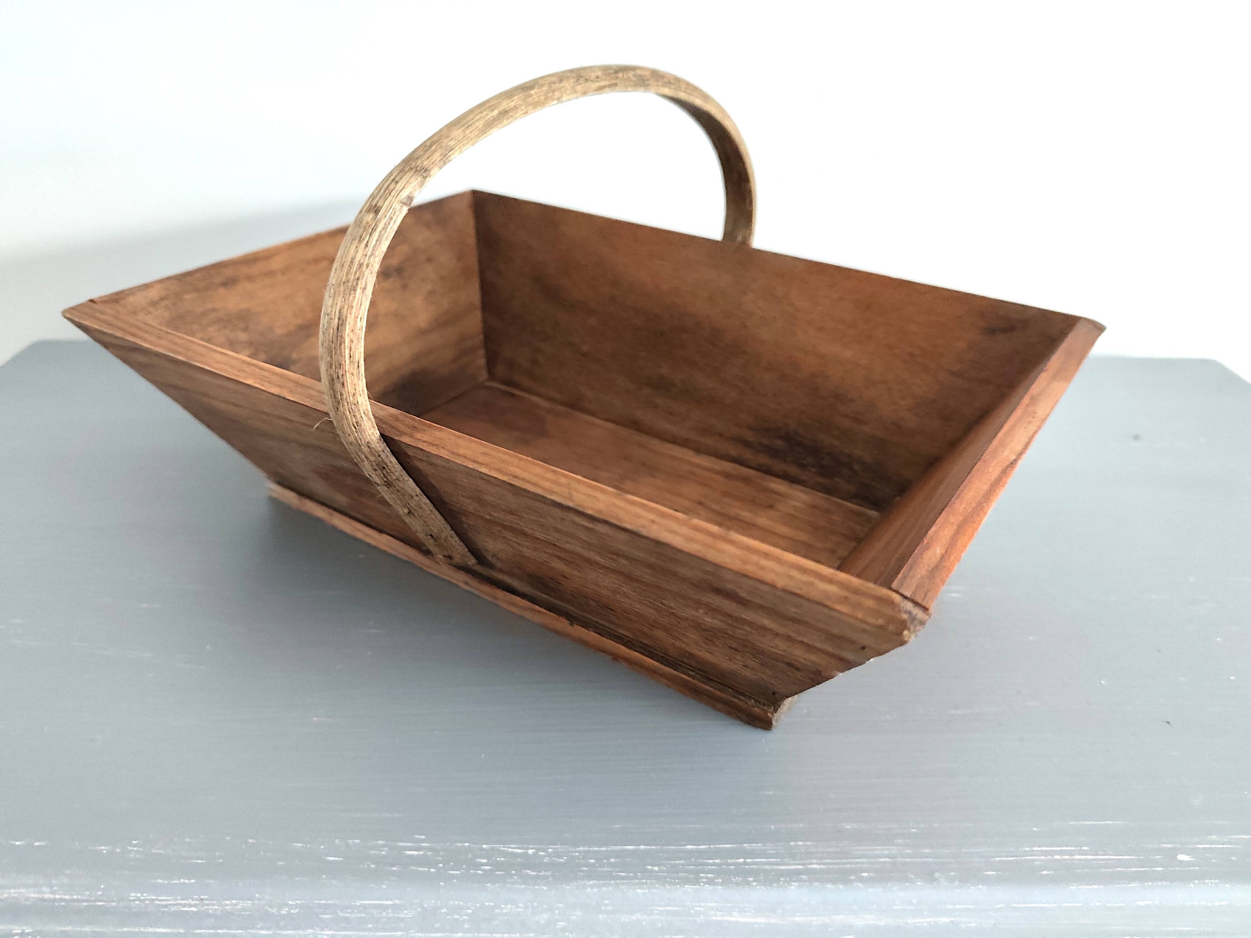 Ancien panier de vendanges en bois