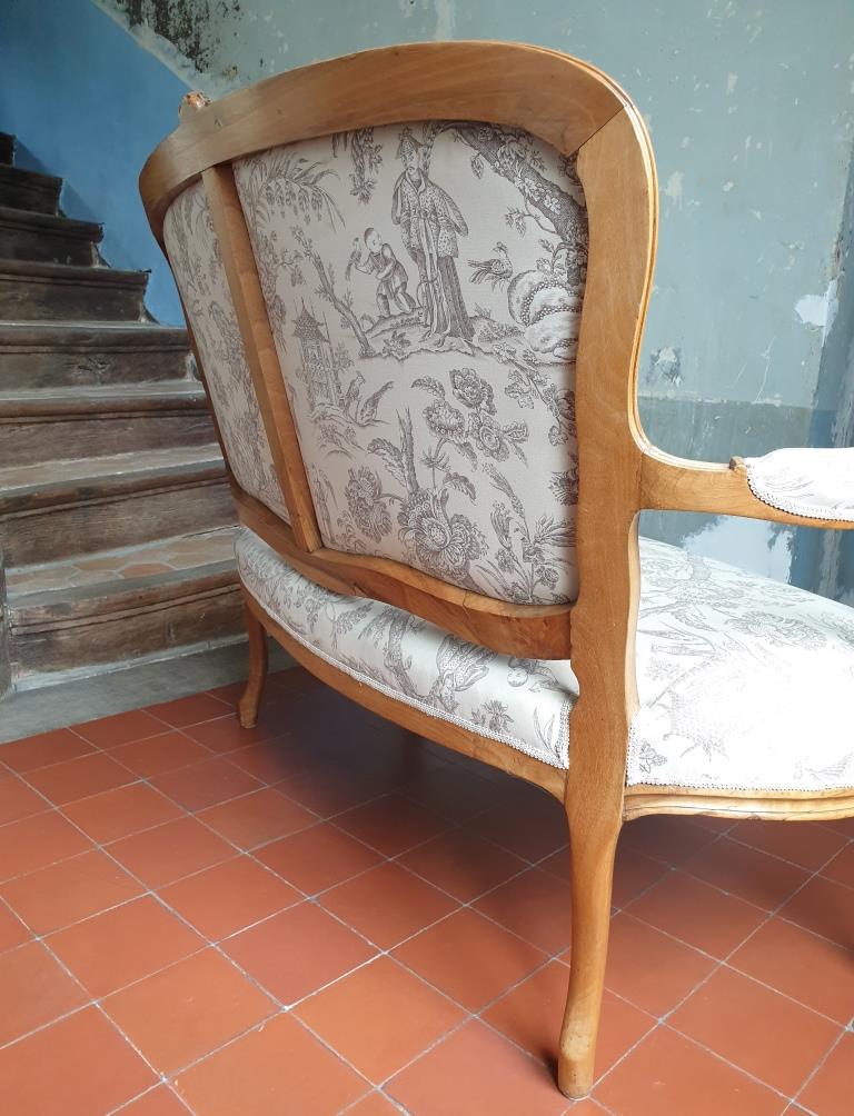 Louis XV style convertible sofa toile de Jouy Chinoiseries