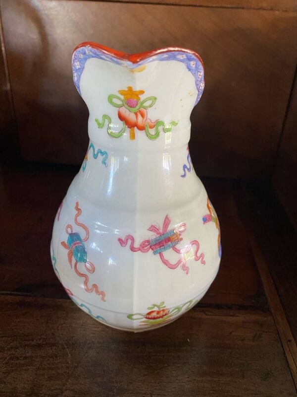 Pot à lait en porcelaine « Minton» ancien