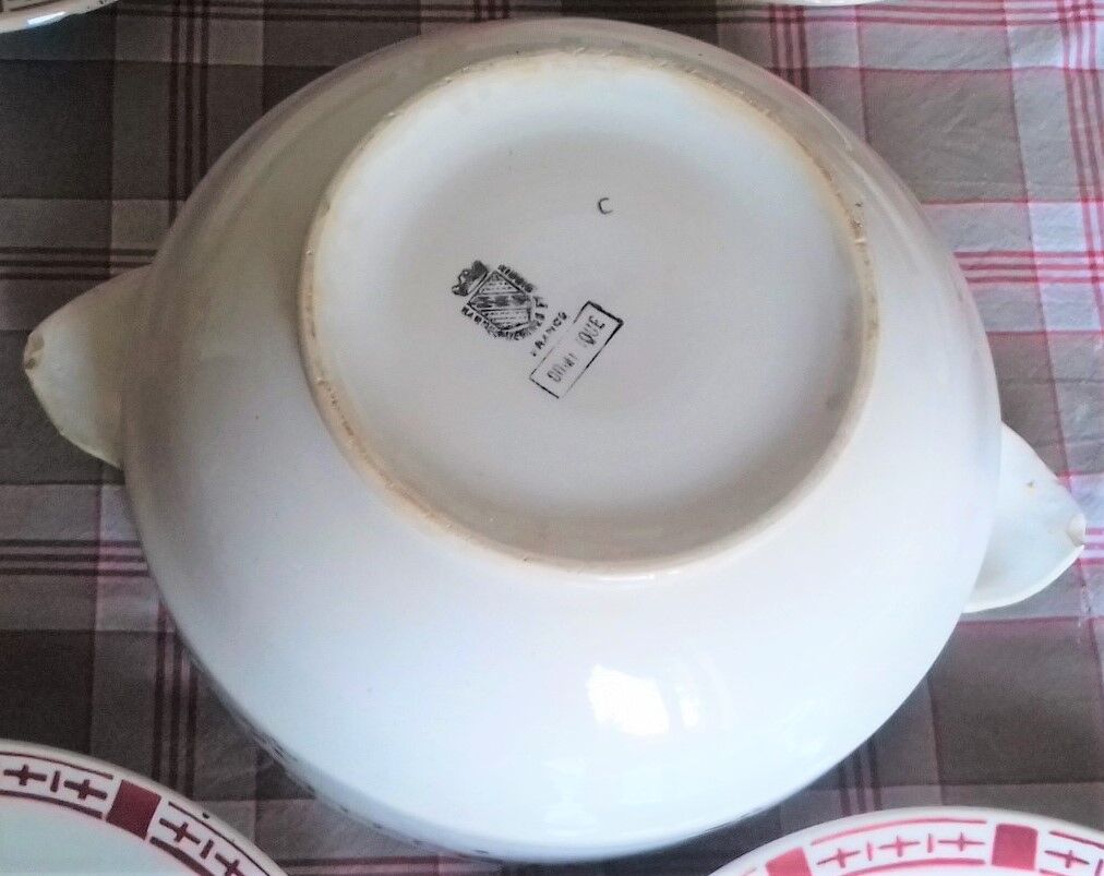 Soupière Digoin Sarreguemines Dominique fleurs rouges Art Deco