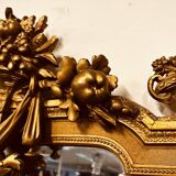 Antique English golden barock mirror mirror with large ornament