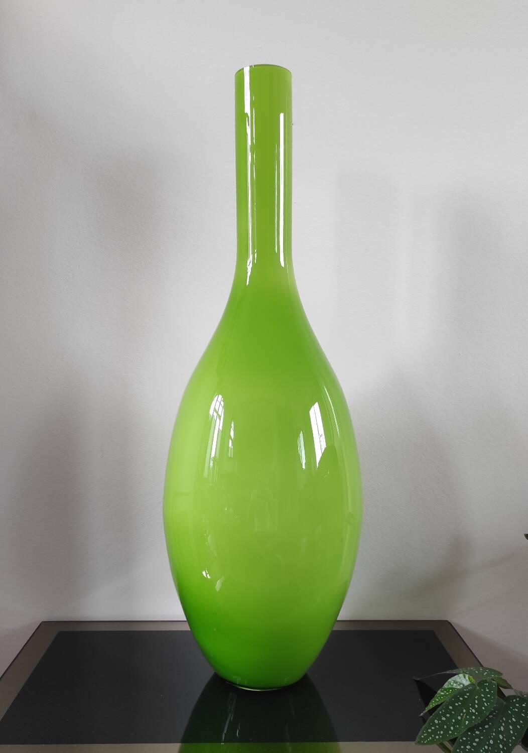 Grand vase bouteille géant en verre doublé vert pomme (66 cm)