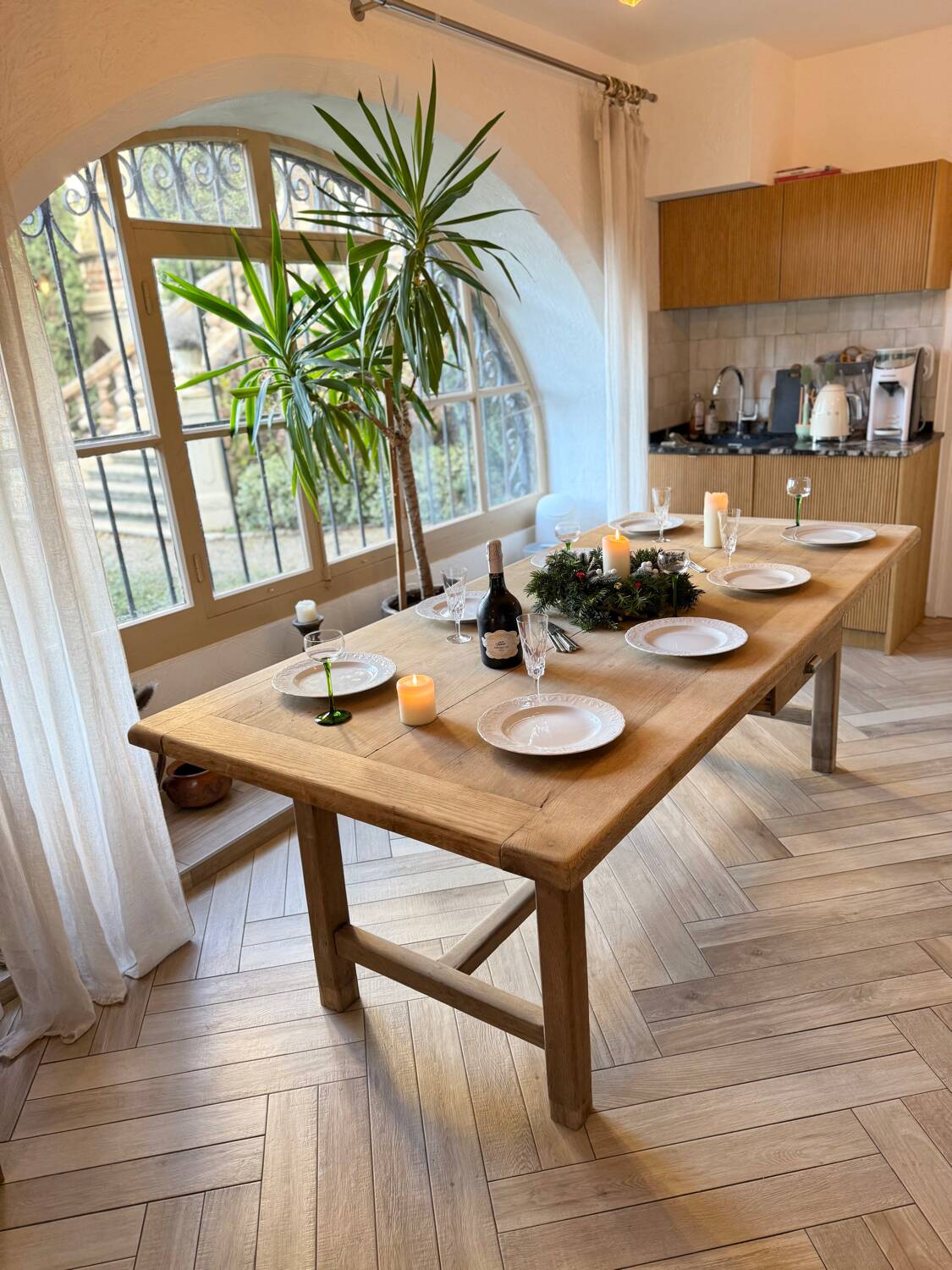 Solid wood farmhouse table with 2 extensions