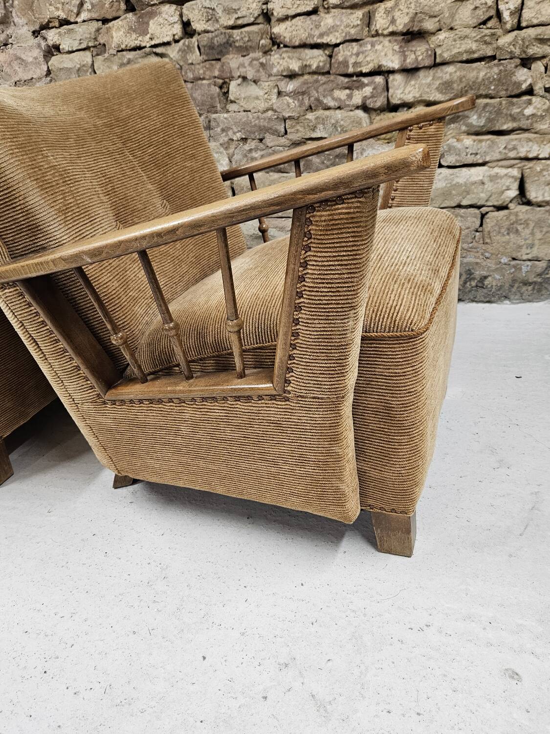 Paire de fauteuils brutalistes, années 1950
