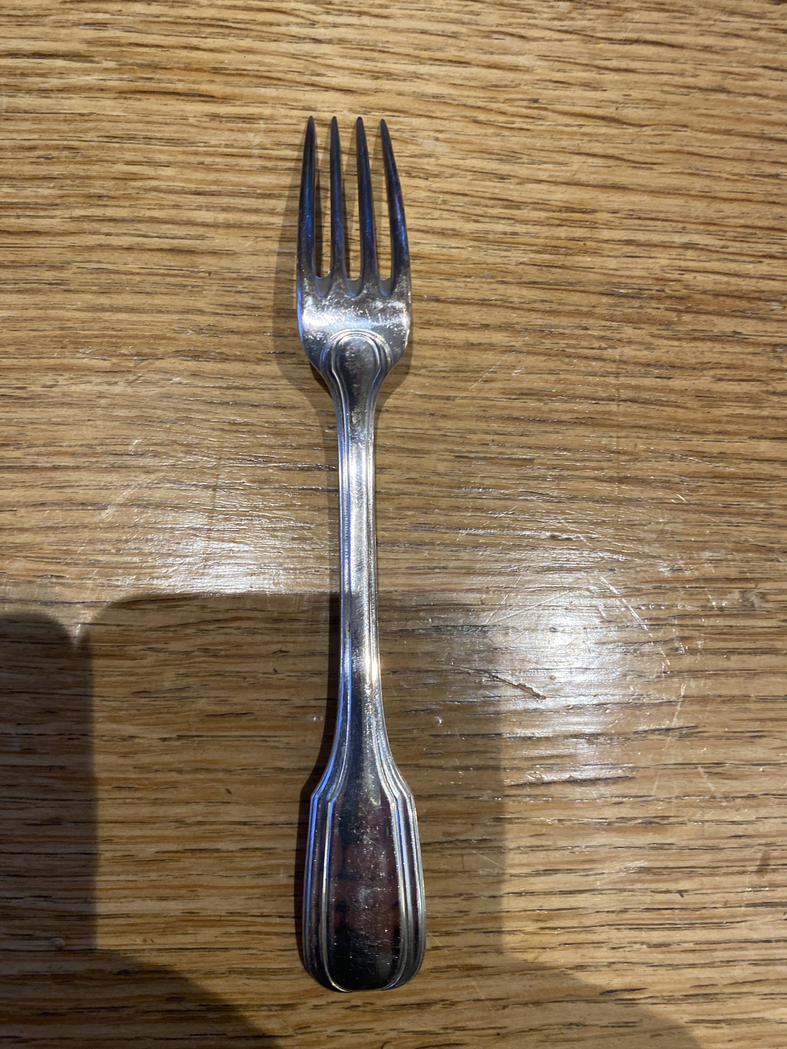 12 silver-plated dessert forks