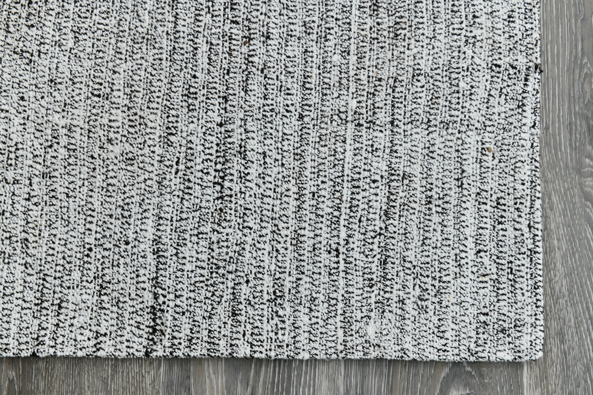 2x8 white & black vintage runner rug 61x234cm