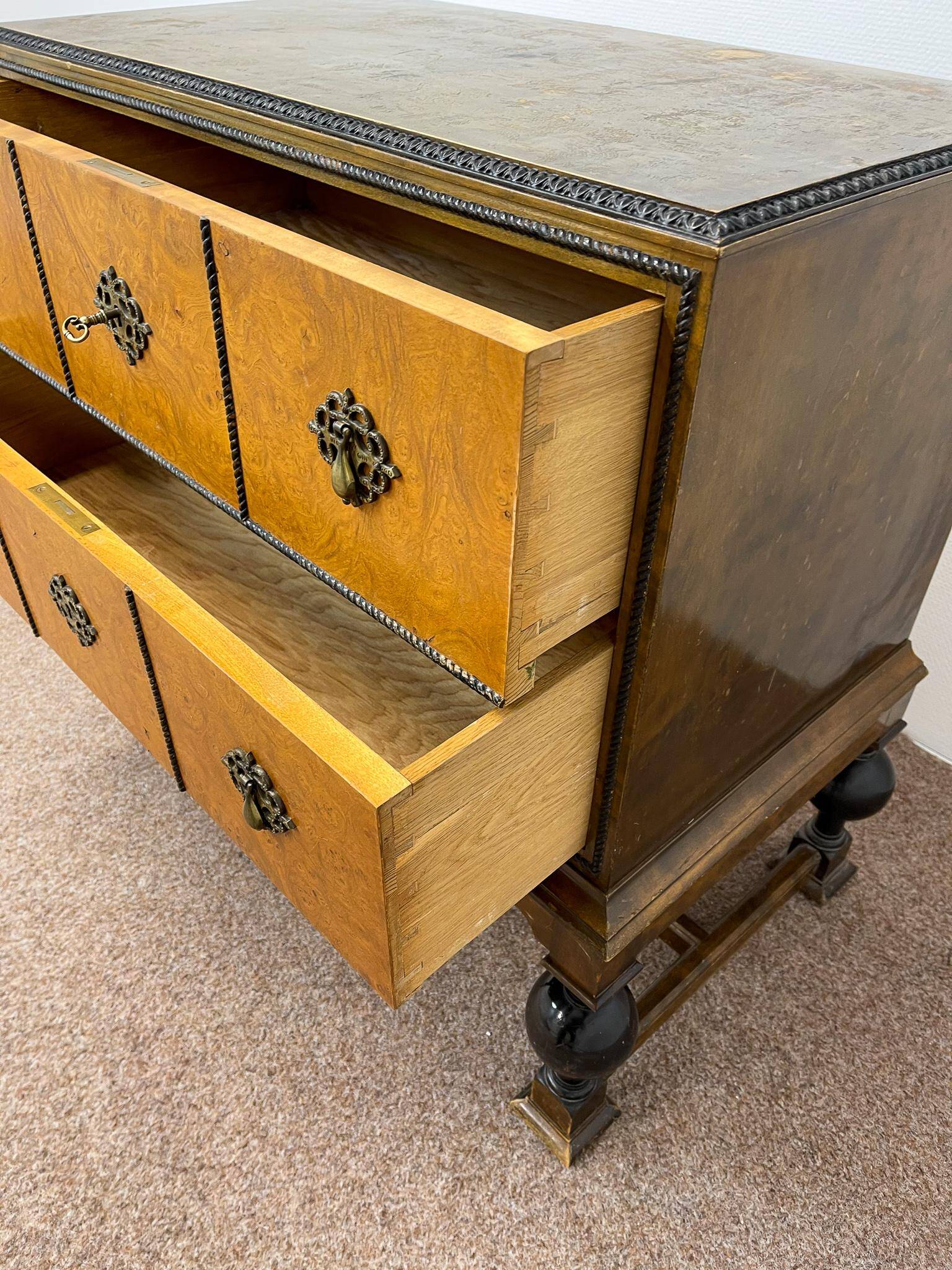 Commode Art Déco attribuée à Carl Malmsten, Suède, années 1920