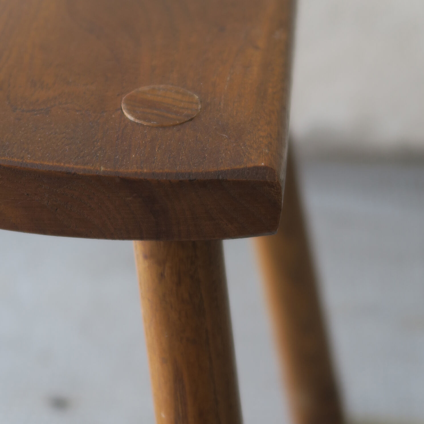 Tripod stool