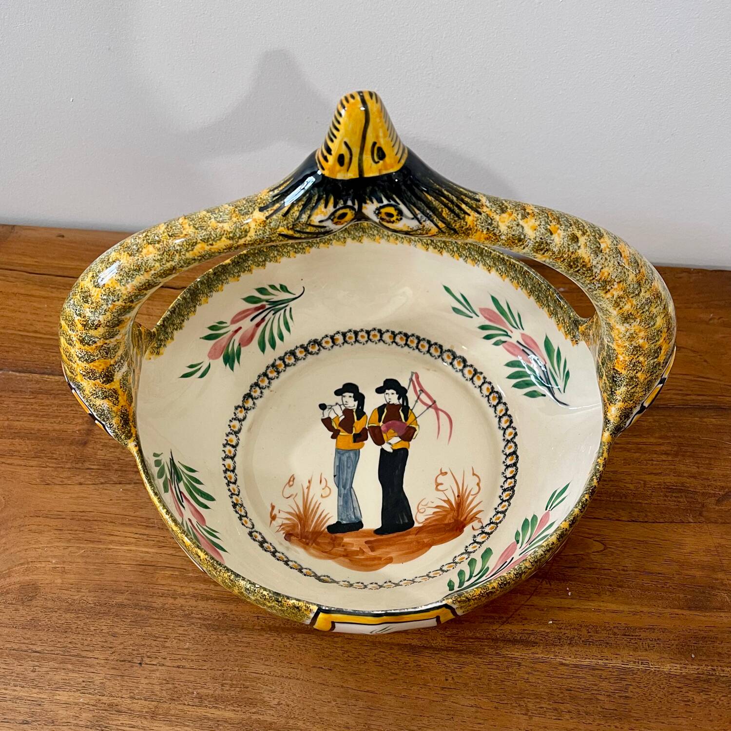 Henriot ceramic basket