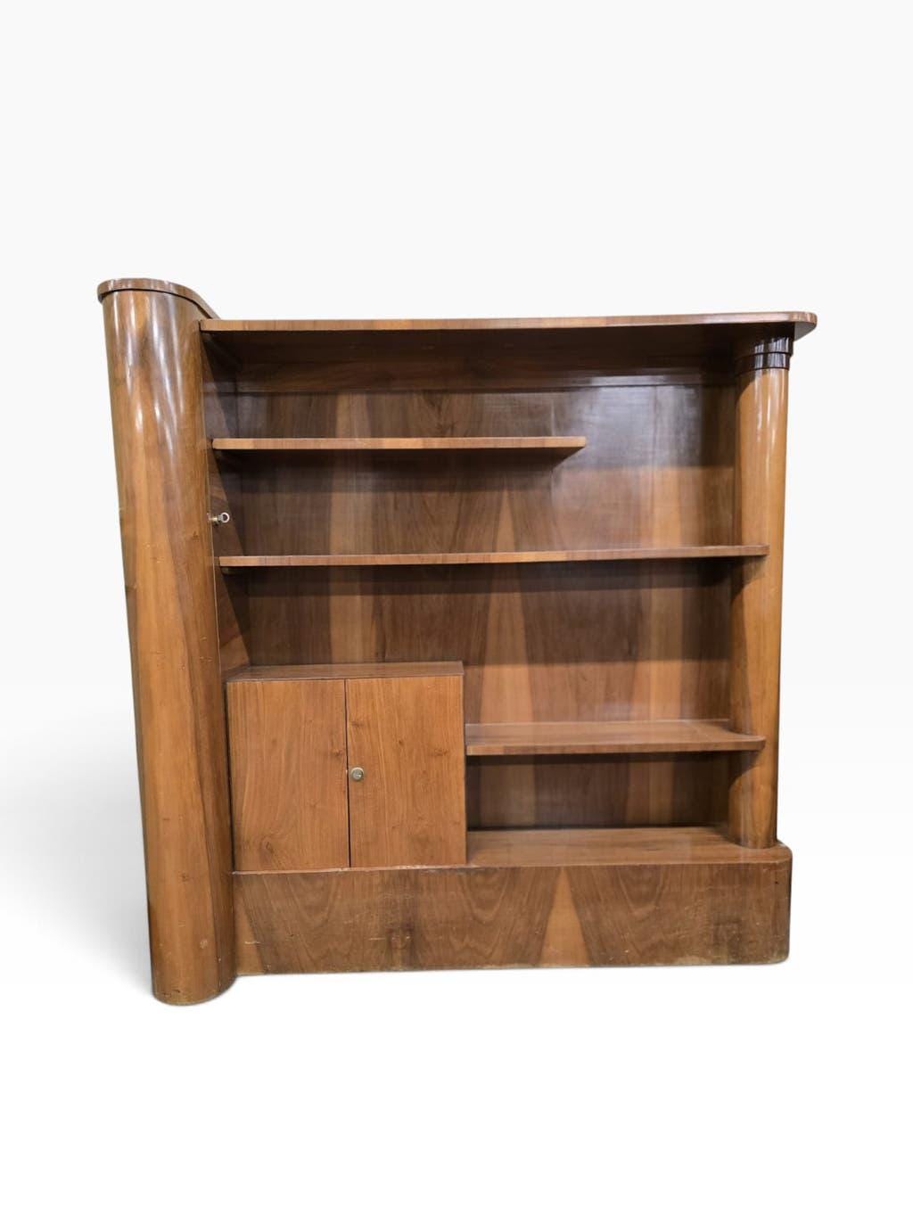 Armoire étagère art déco vintage courbée en bois