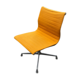 Eames design armchair, Hermann Miller edition, Aluminium Group series