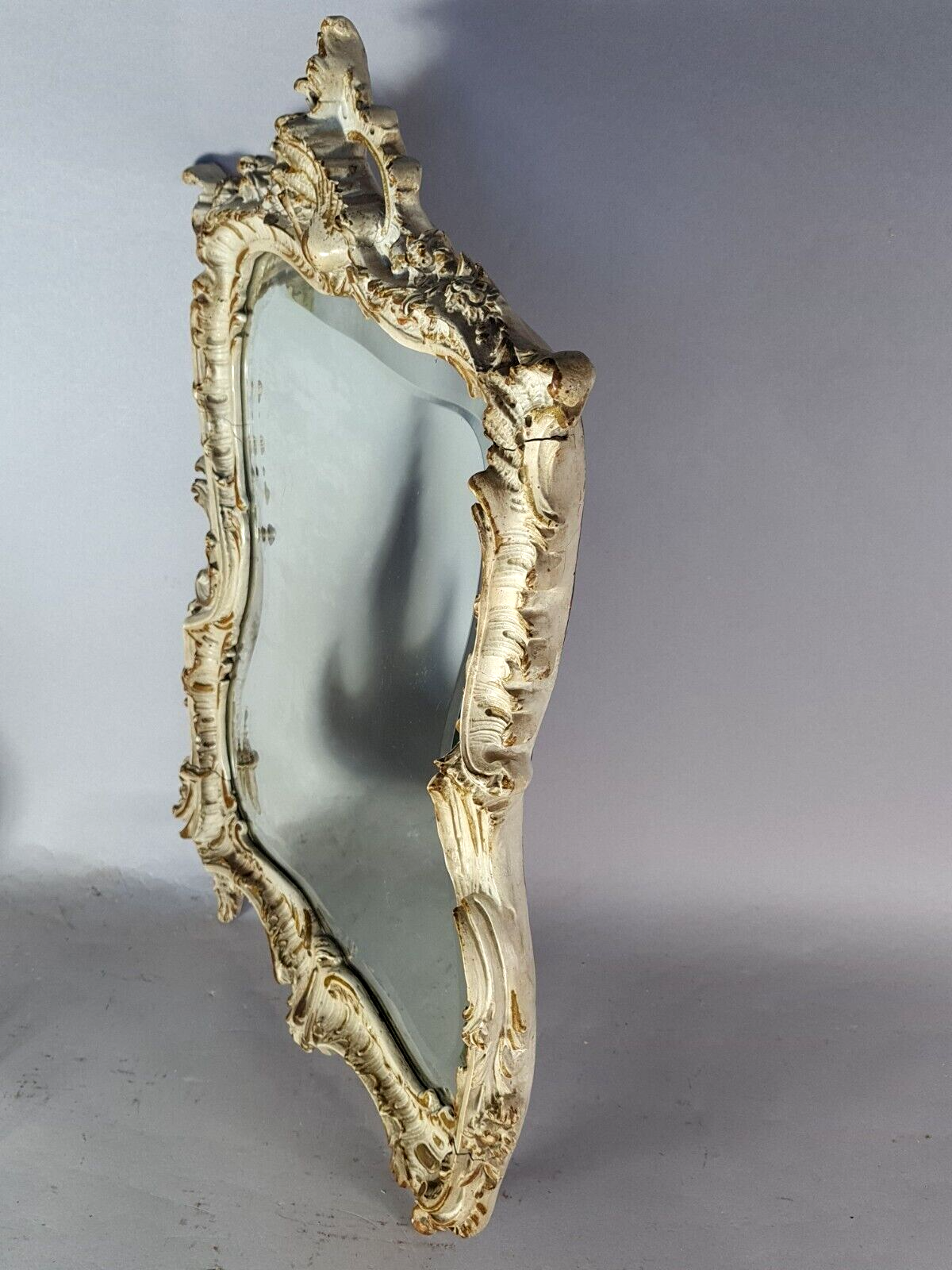Beveled mirror late nineteenth century 61x44cm