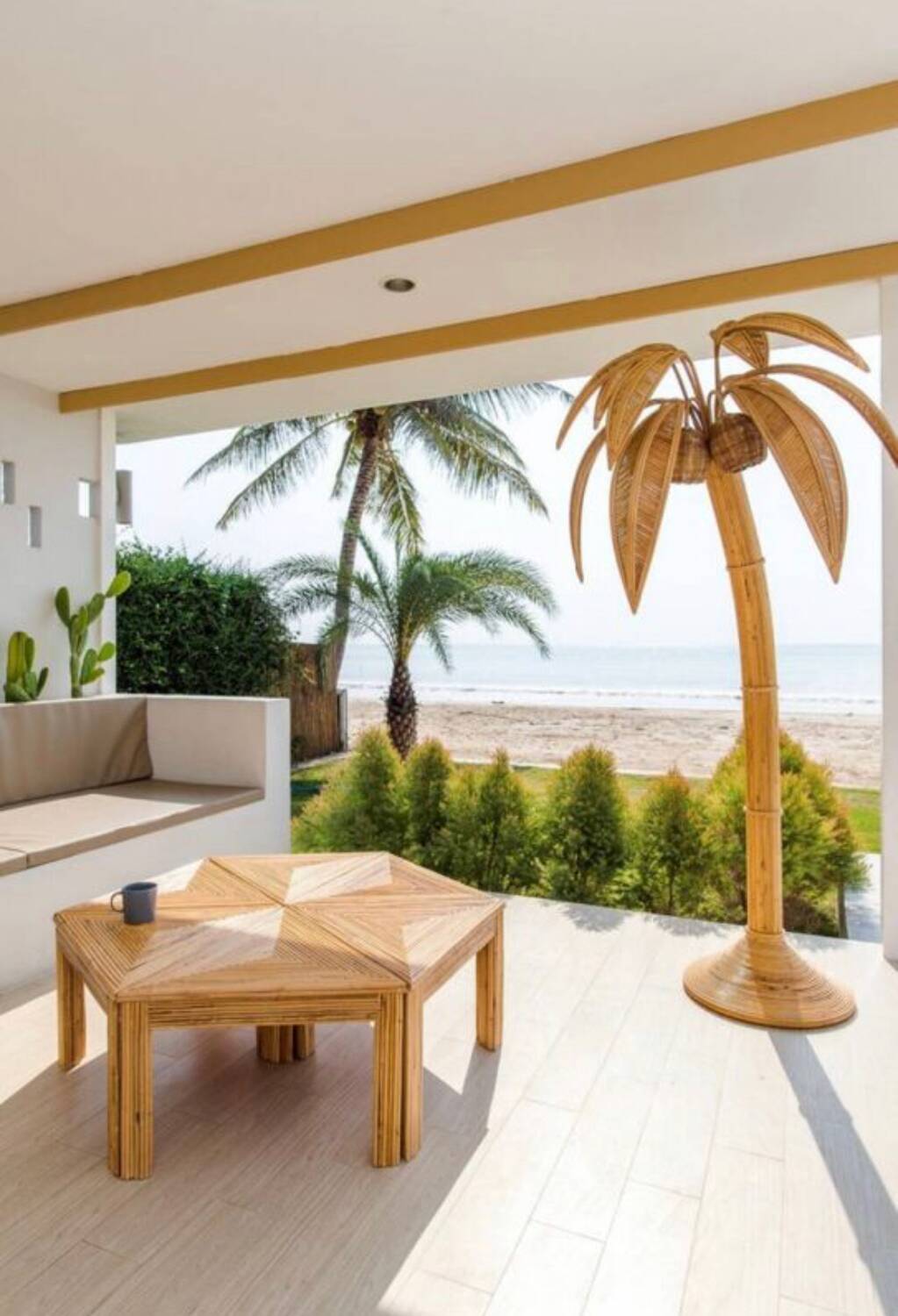 Rattan "coconut/palm" floor lamp