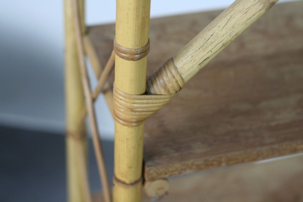 Storage cabinet bookcase shelf in vintage rattan 1970