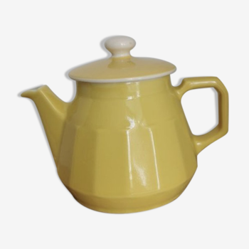 Yellow vintage coffee, tea maker