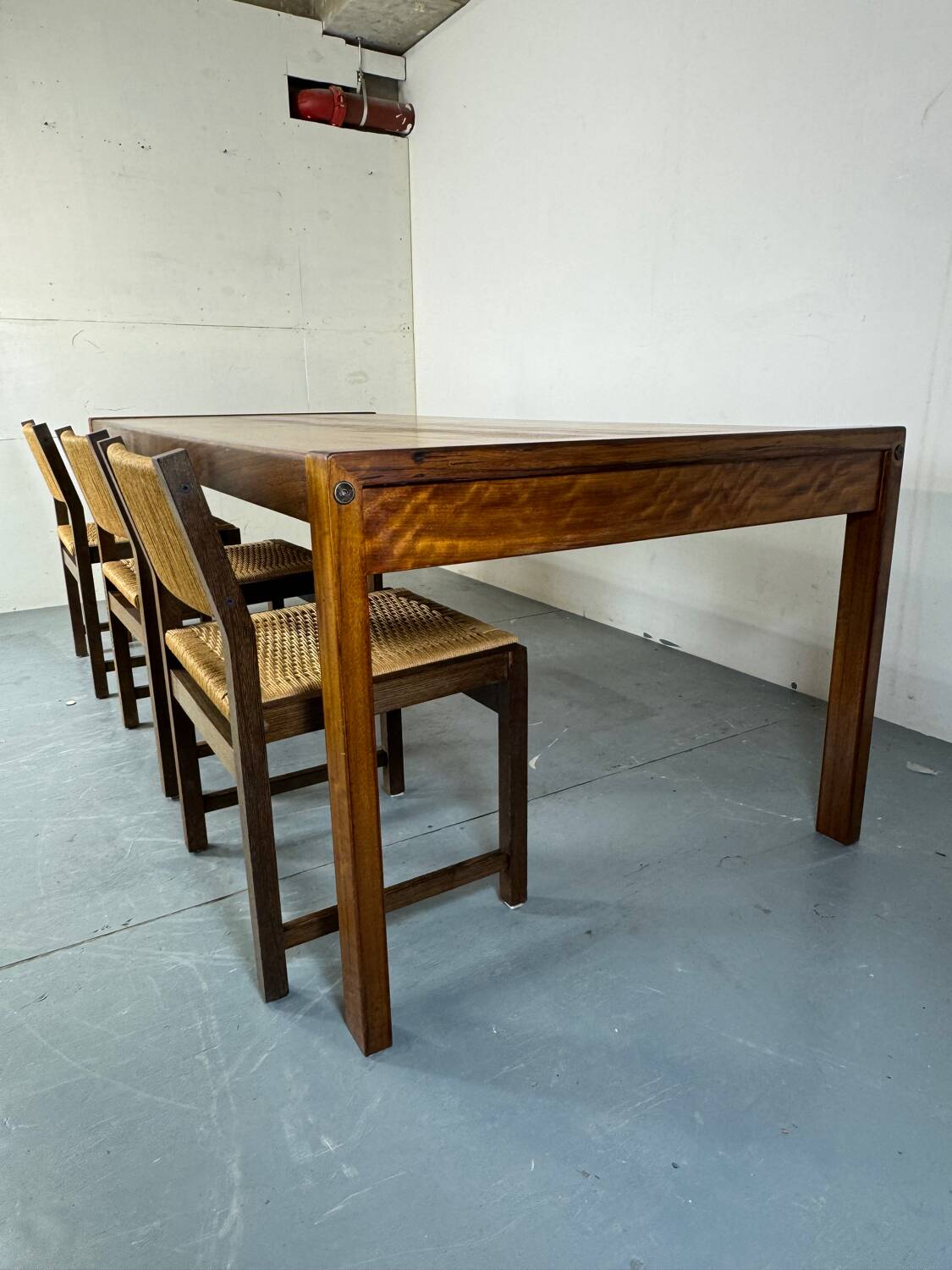 Grande table à manger en teck de style danois du milieu du siècle, années 1960