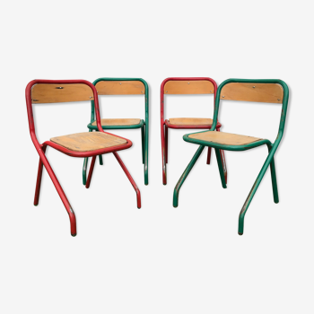 Lot de 4 chaises d'école vintage