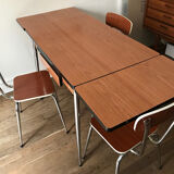 Table en formica and 3 chairs