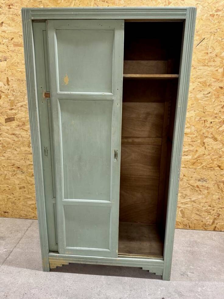 Parisian wardrobe with 2 sliding doors