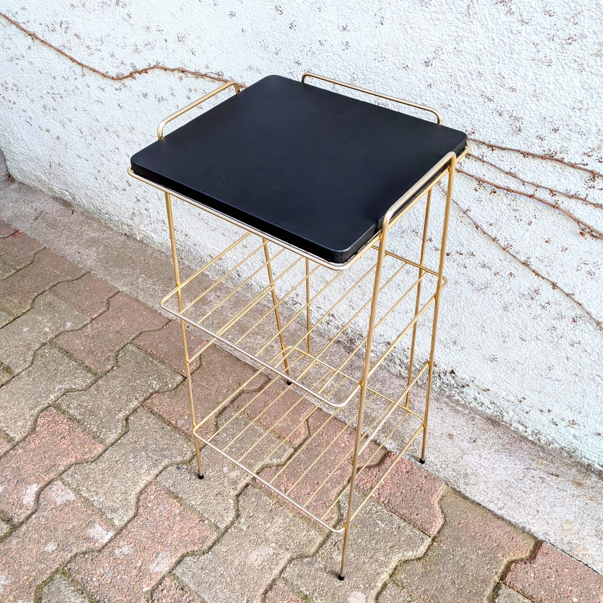 Golden metal harness 60s