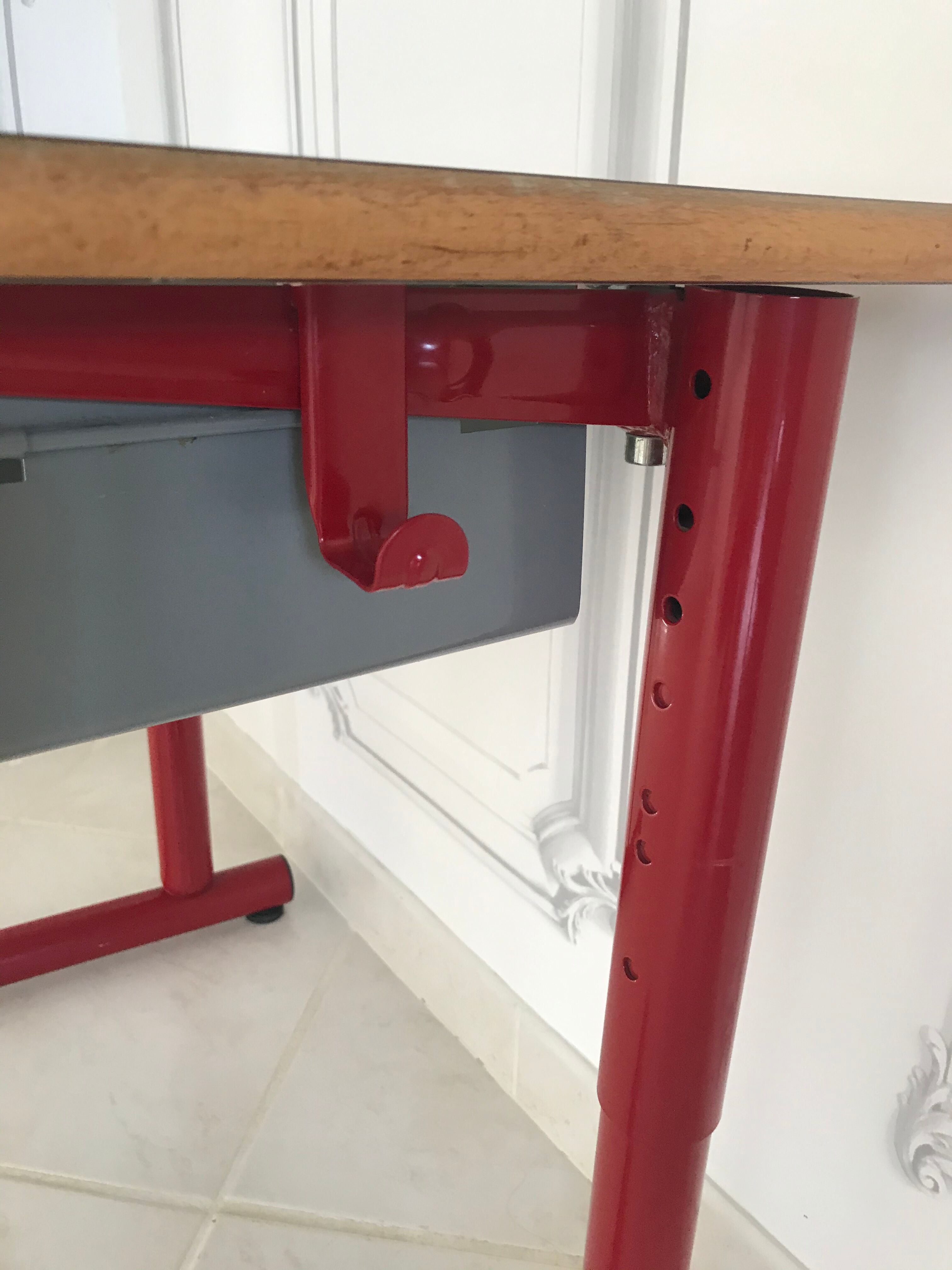 Schoolboy's desk 80s