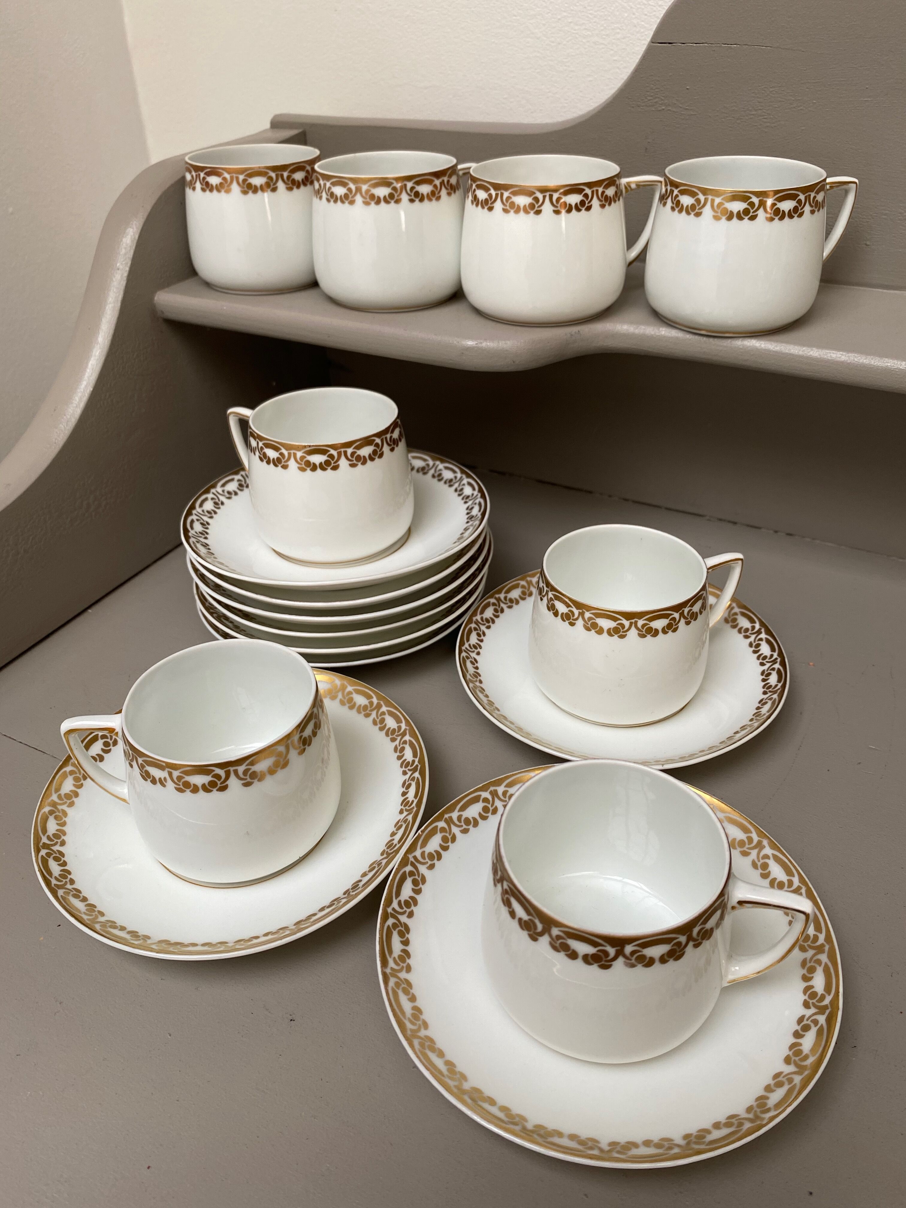 Hermann Ohme Silesia porcelain cup service