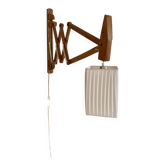 Danish accordion wall light in beechwood - Scandinavian articulated lamp from the 1960s