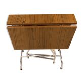 Table en formica marron pliante