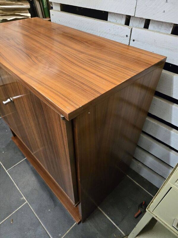 Meuble bahut vintage des années 70