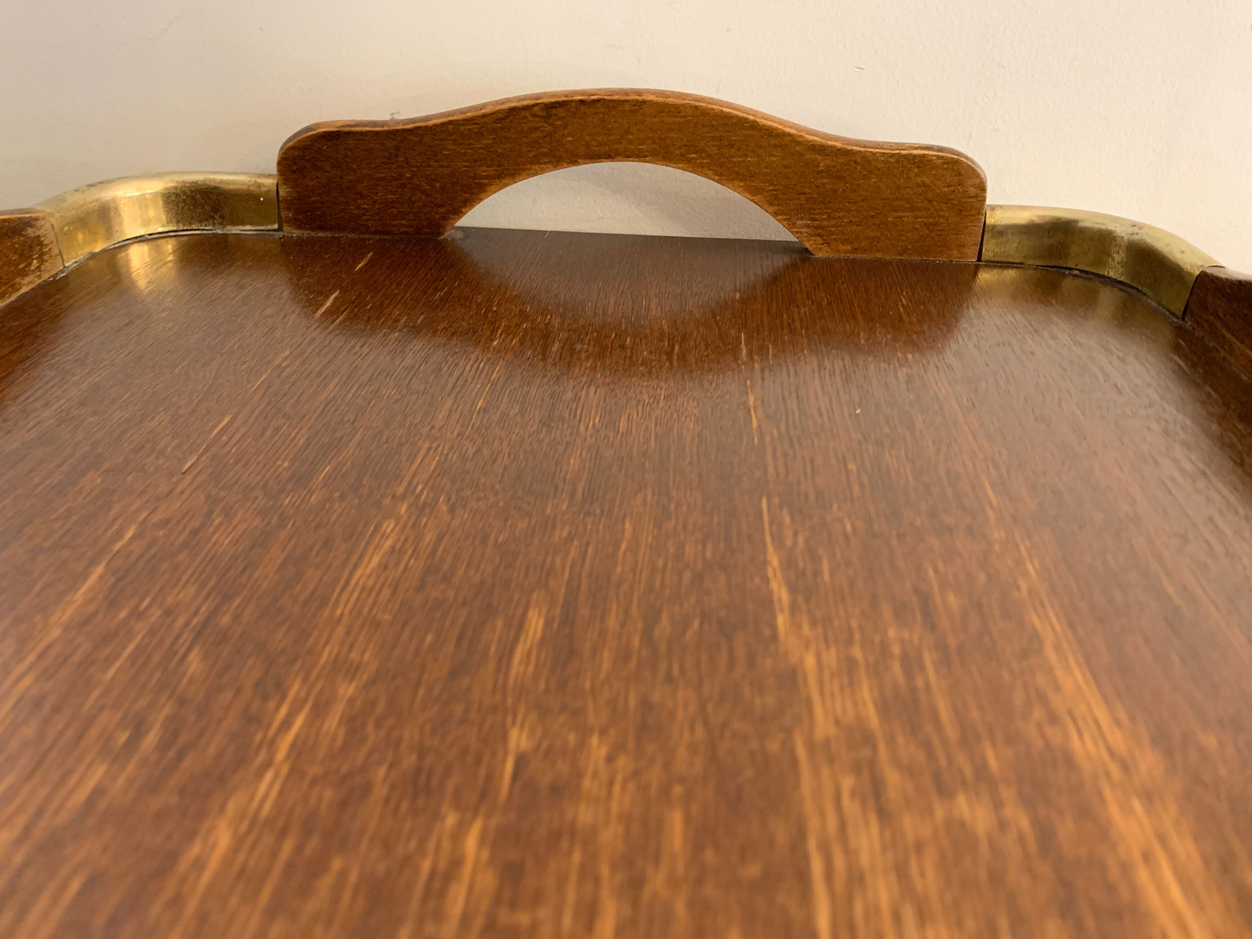 Plateau de service ancien en bois et laiton 61 x 38 cm